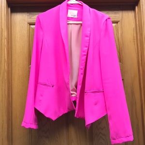 Women’s Fuchsia/bright pink blazer!